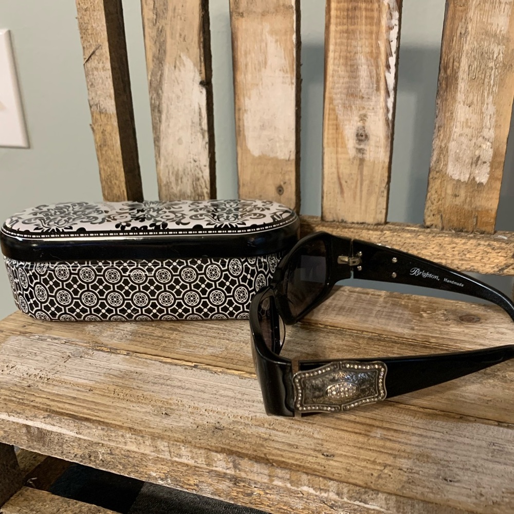 Brighton sunglasses with case